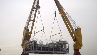 HEAVYLIFT CHARTERING